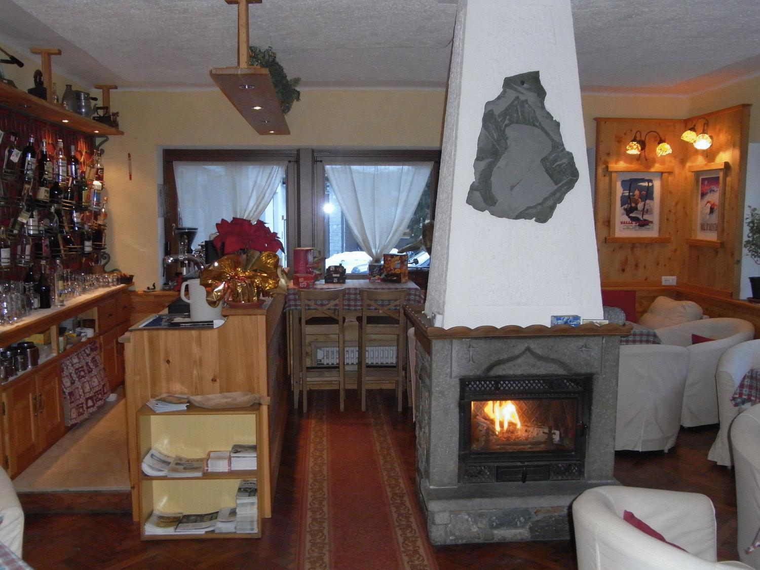Hotel Genzianella Champoluc Extérieur photo