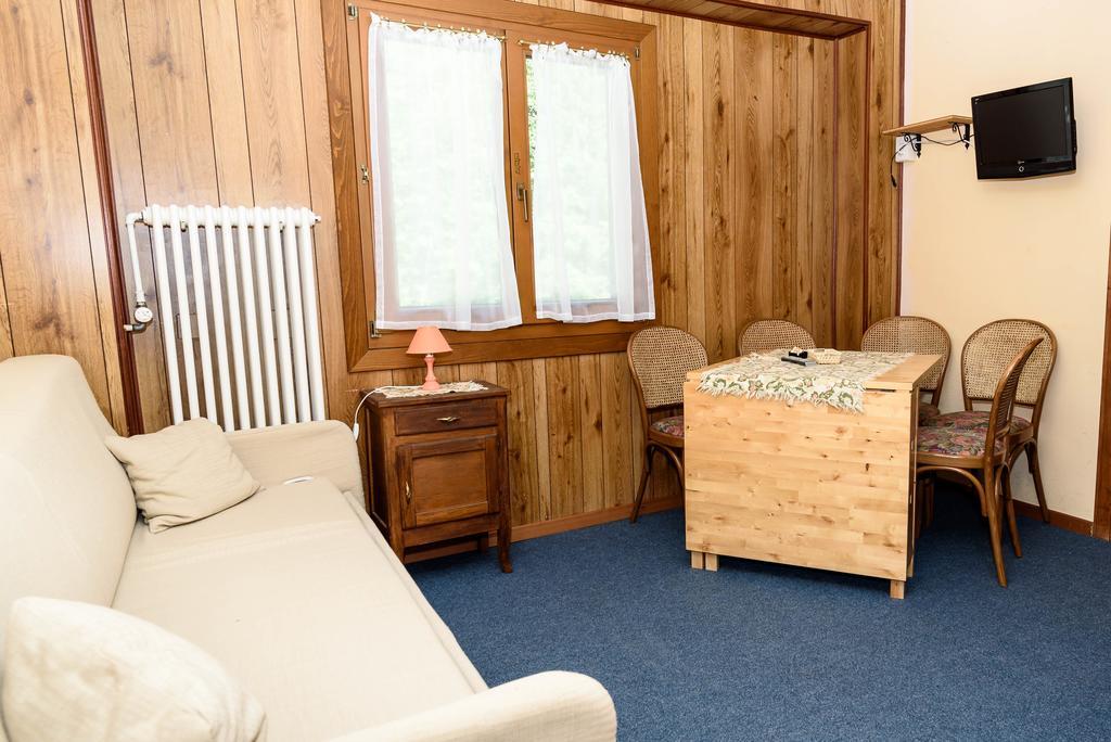 Hotel Genzianella Champoluc Extérieur photo