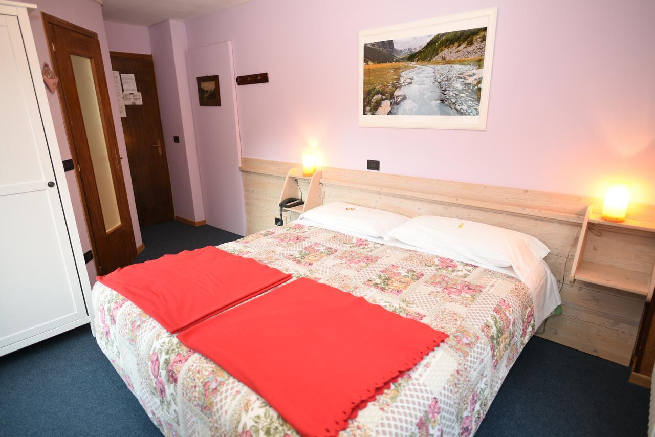 Hotel Genzianella Champoluc Extérieur photo