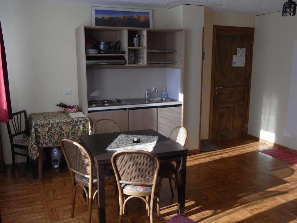 Hotel Genzianella Champoluc Extérieur photo